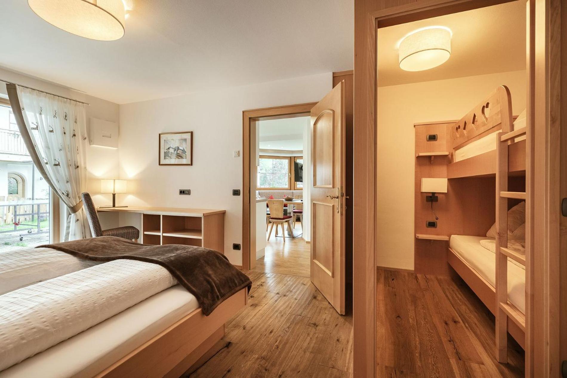 Apartments Burvel セルヴァ・ディ・ヴァル・ガルデーナ 部屋 写真