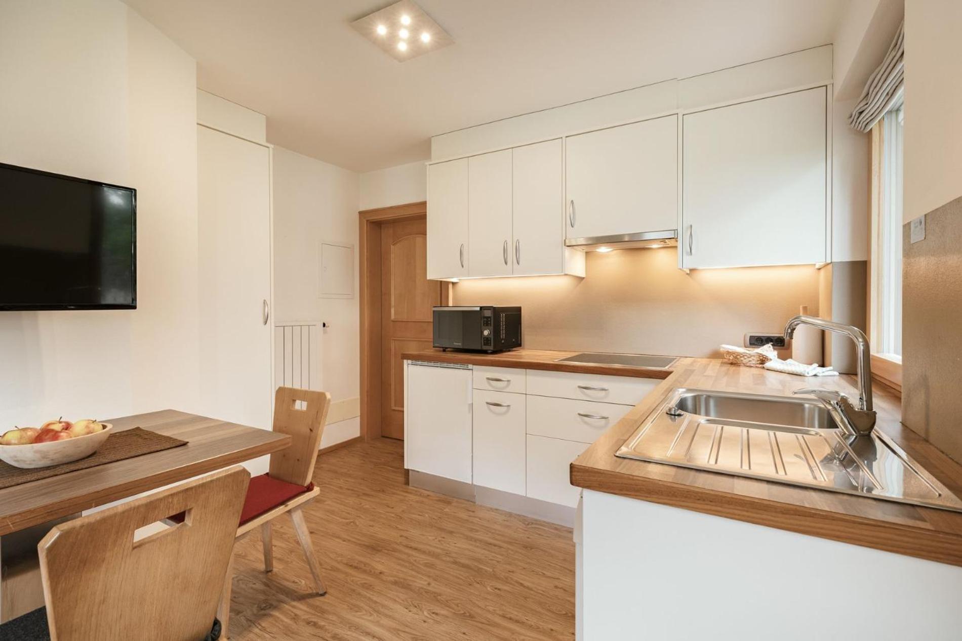 Apartments Burvel セルヴァ・ディ・ヴァル・ガルデーナ 部屋 写真