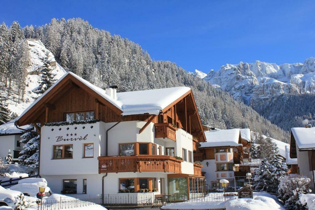 Apartments Burvel セルヴァ・ディ・ヴァル・ガルデーナ エクステリア 写真